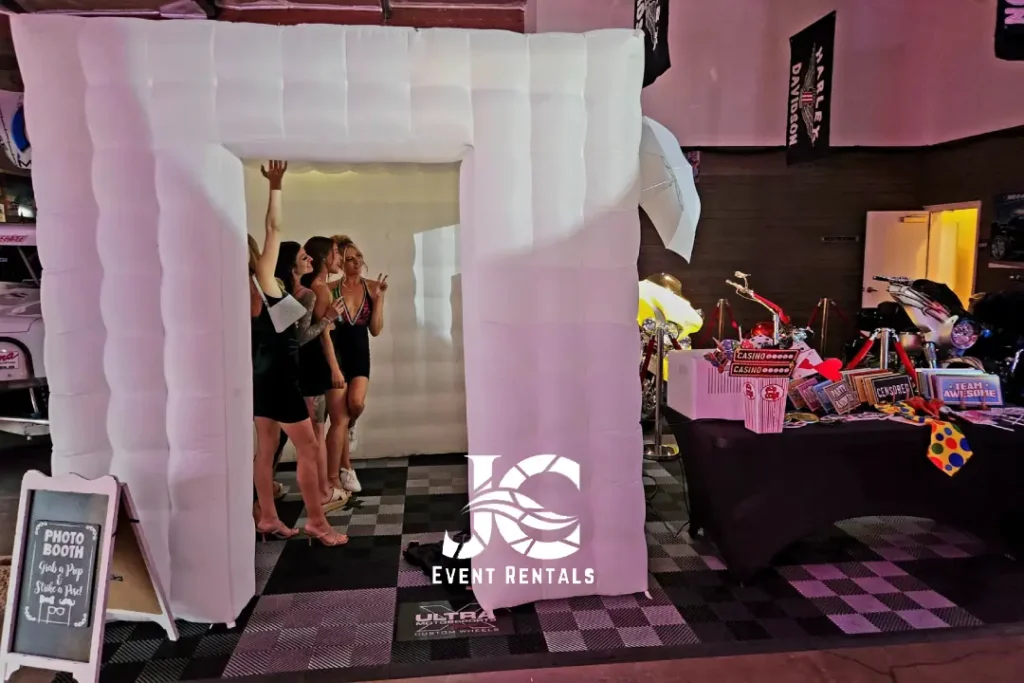 Photo Booth Rentals (4)